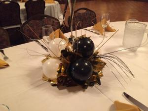 60th Birthday Party Balloons, Mylar Balloons, Black and Gold Balloons, Balloon Centerpieces